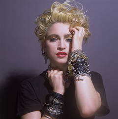 Madonna Classic Cover PIC 2 c WMG