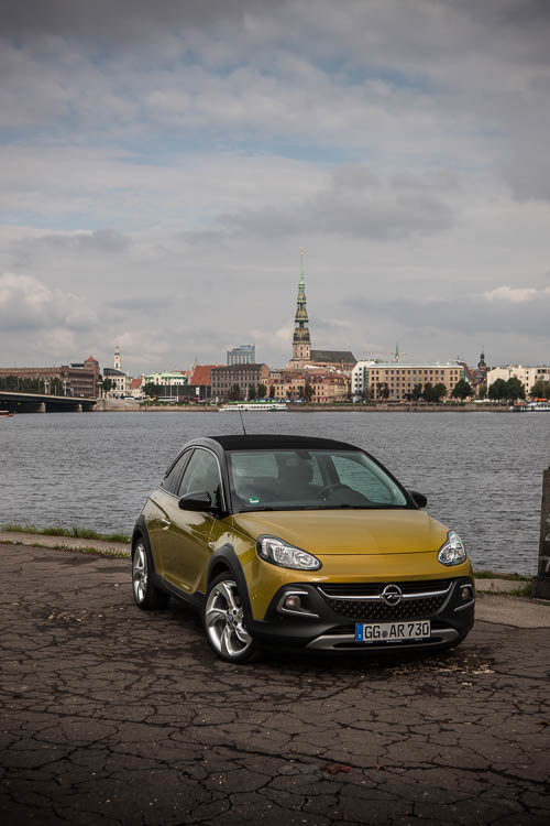 Opel launchte erst kürzlich sein neues Modell Adam Rocks in Riga