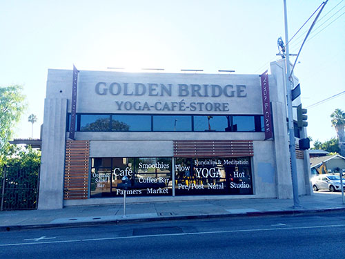 Das beste Yoga Studio in La ist Golden Bridge Yoga